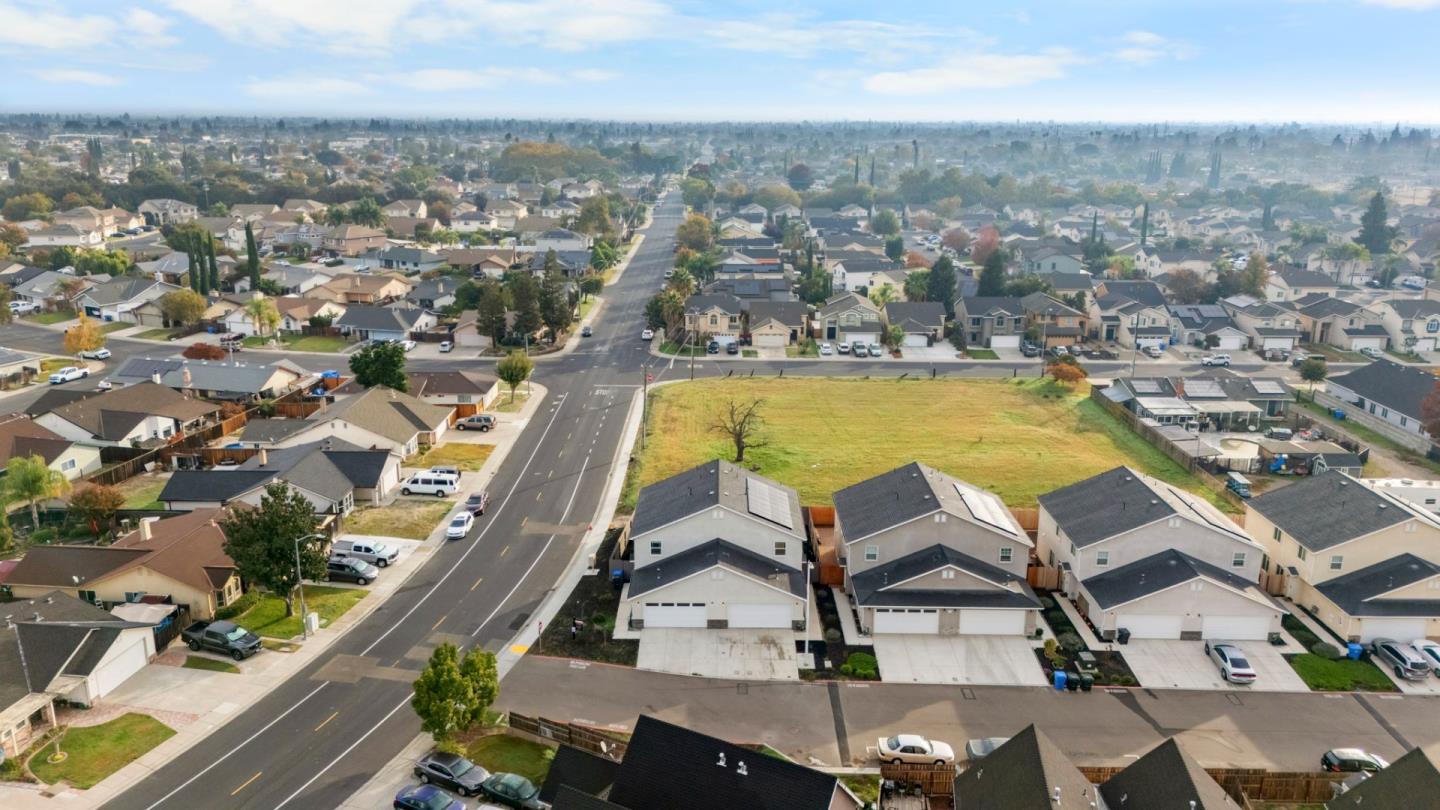 Detail Gallery Image 30 of 37 For 930 W Alameda St, Manteca,  CA 95336 - – Beds | – Baths