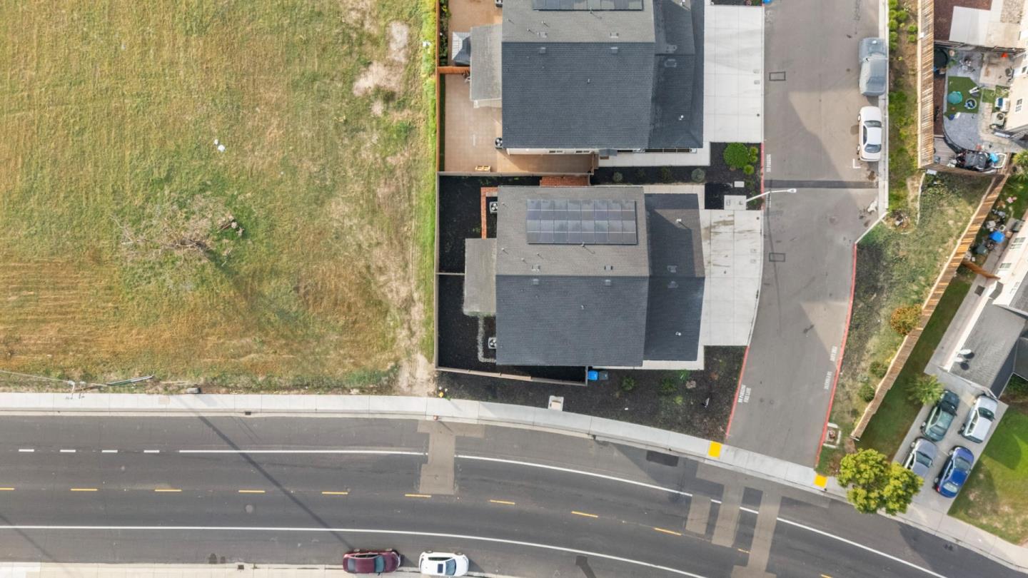 Detail Gallery Image 31 of 37 For 930 W Alameda St, Manteca,  CA 95336 - – Beds | – Baths