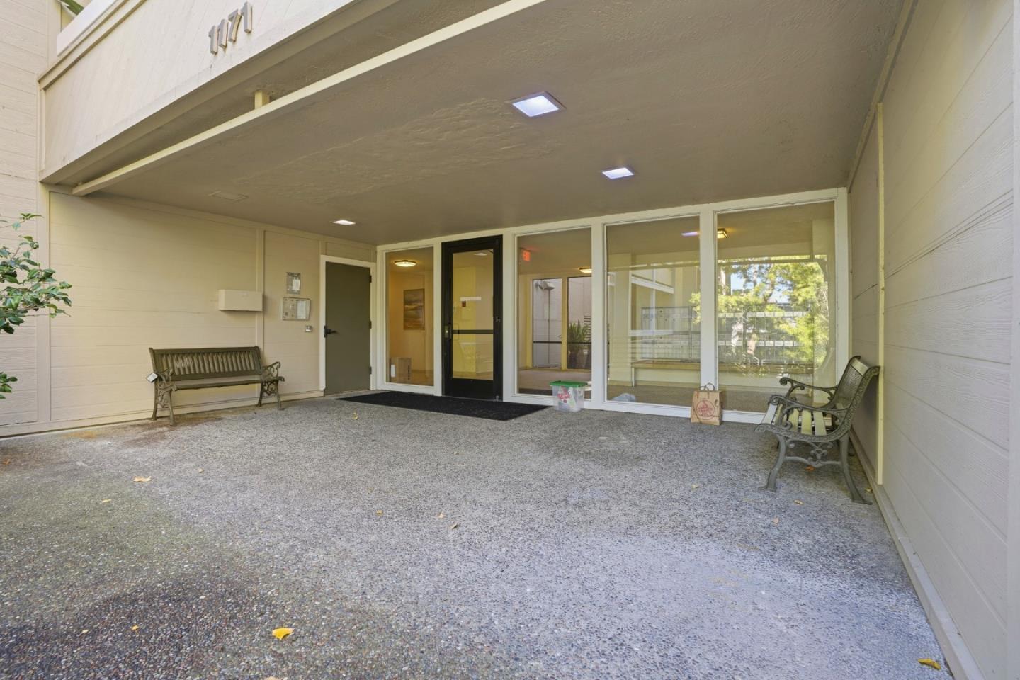 Detail Gallery Image 3 of 41 For 1171 Compass Ln #305,  Foster City,  CA 94404 - 2 Beds | 2 Baths