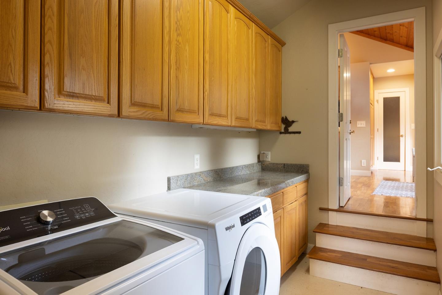 Detail Gallery Image 14 of 30 For 1006 Sunset Dr, Pacific Grove,  CA 93950 - 3 Beds | 2/1 Baths