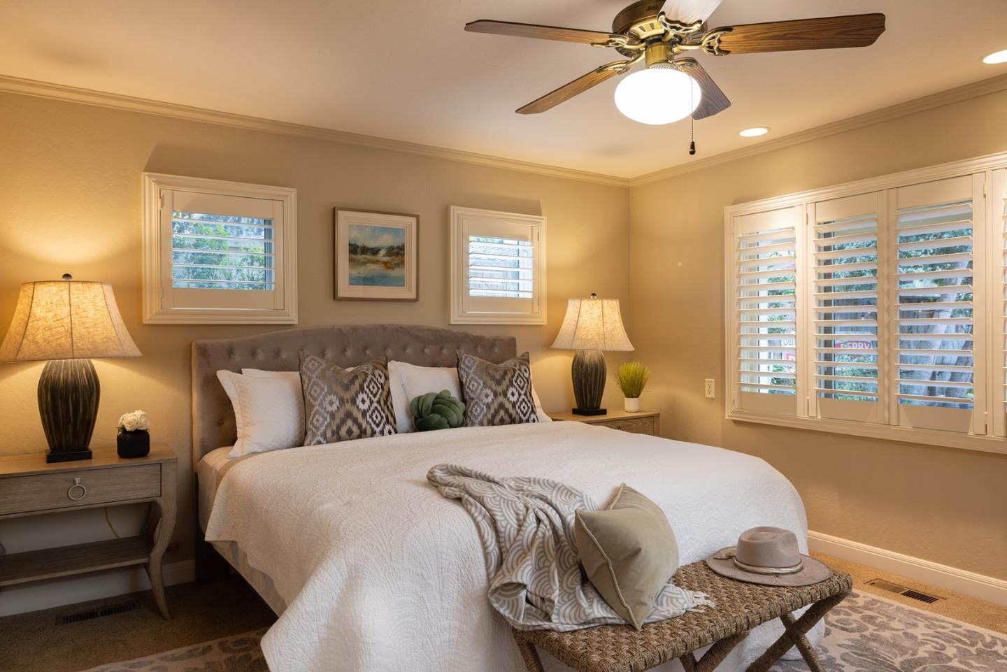 Detail Gallery Image 15 of 30 For 1006 Sunset Dr, Pacific Grove,  CA 93950 - 3 Beds | 2/1 Baths