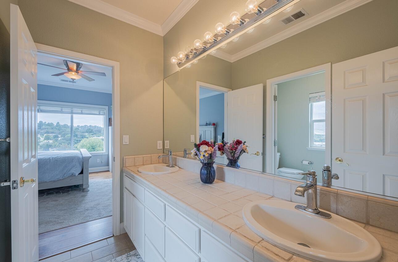 Detail Gallery Image 44 of 60 For 17403 Avenida Los Altos, Salinas,  CA 93907 - 5 Beds | 3 Baths