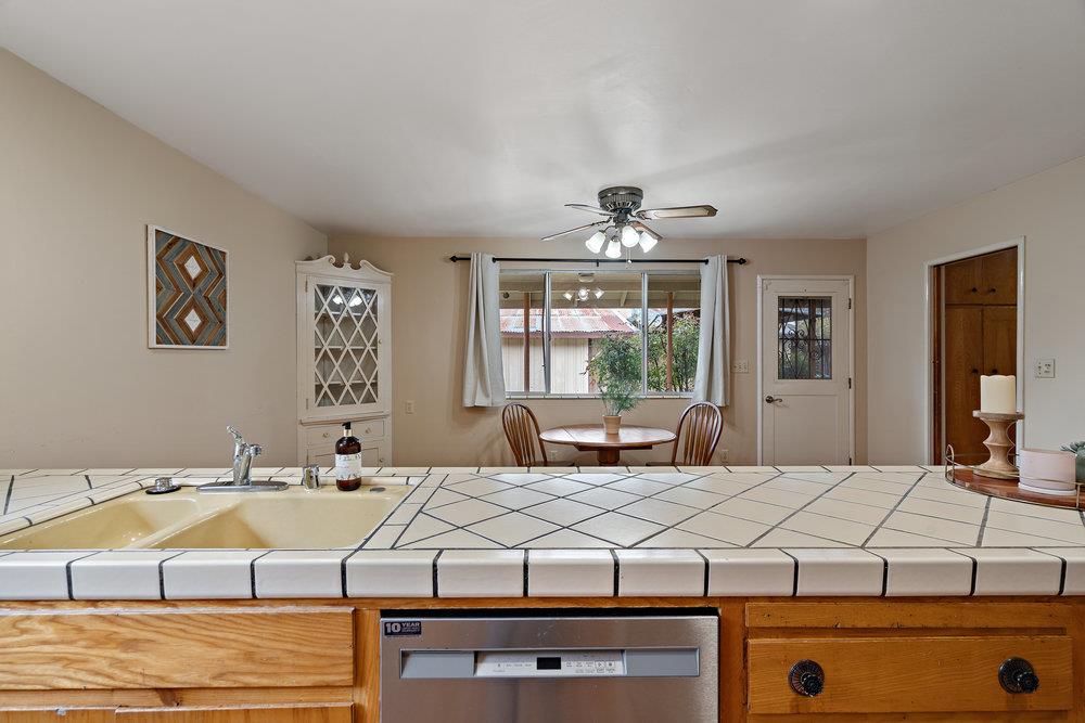 Detail Gallery Image 21 of 64 For 588 6th St, Hollister,  CA 95023 - 2 Beds | 1 Baths