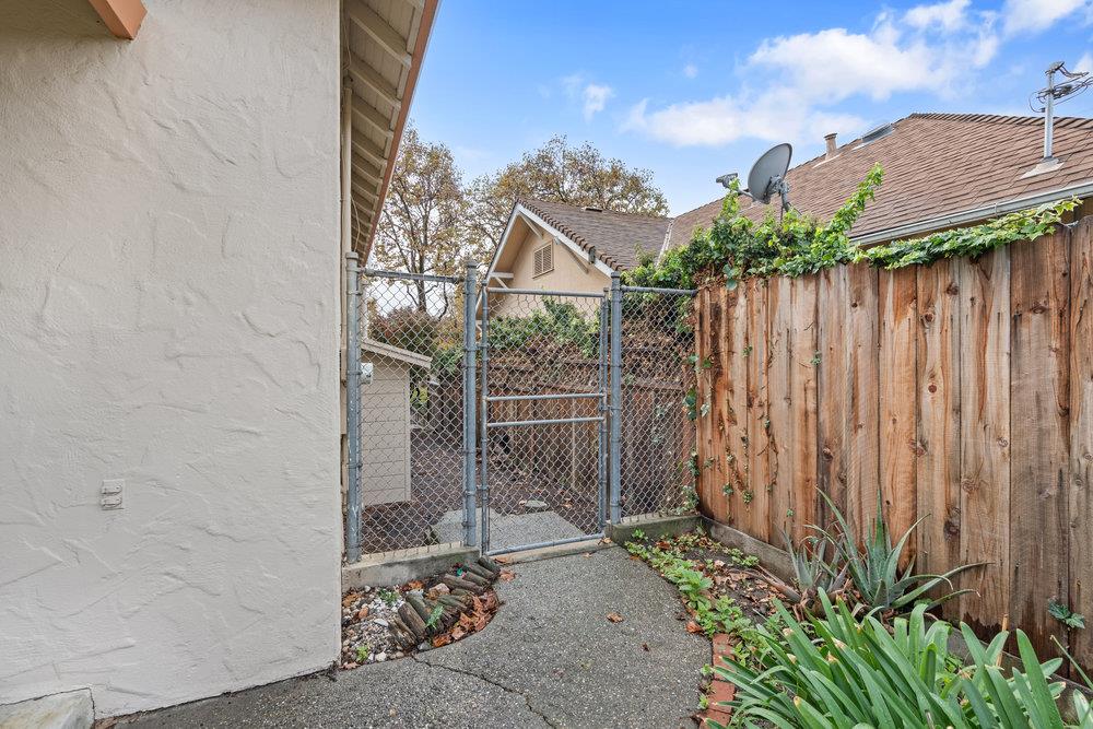 Detail Gallery Image 29 of 64 For 588 6th St, Hollister,  CA 95023 - 2 Beds | 1 Baths