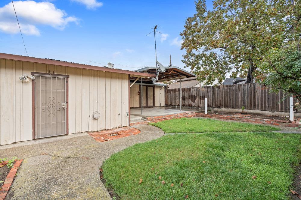 Detail Gallery Image 30 of 64 For 588 6th St, Hollister,  CA 95023 - 2 Beds | 1 Baths