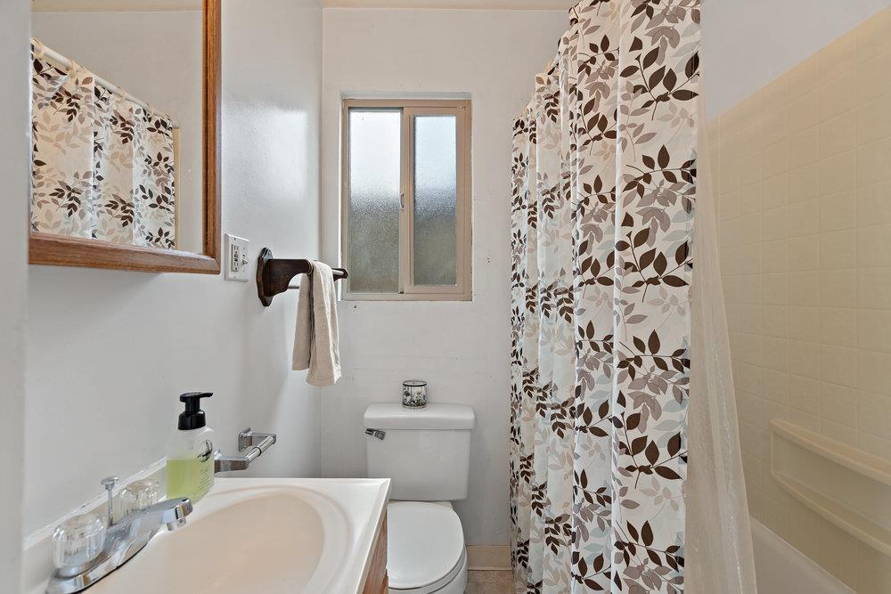 Detail Gallery Image 35 of 64 For 588 6th St, Hollister,  CA 95023 - 2 Beds | 1 Baths