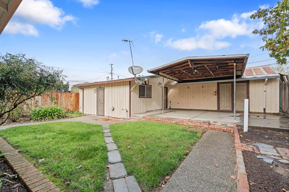 Detail Gallery Image 38 of 64 For 588 6th St, Hollister,  CA 95023 - 2 Beds | 1 Baths