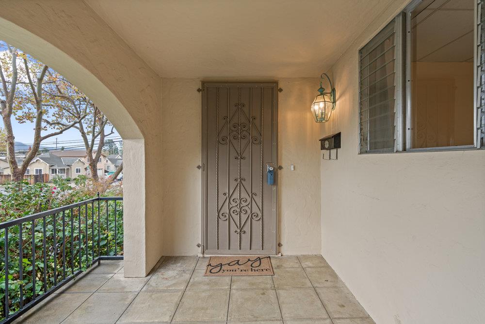 Detail Gallery Image 7 of 64 For 588 6th St, Hollister,  CA 95023 - 2 Beds | 1 Baths