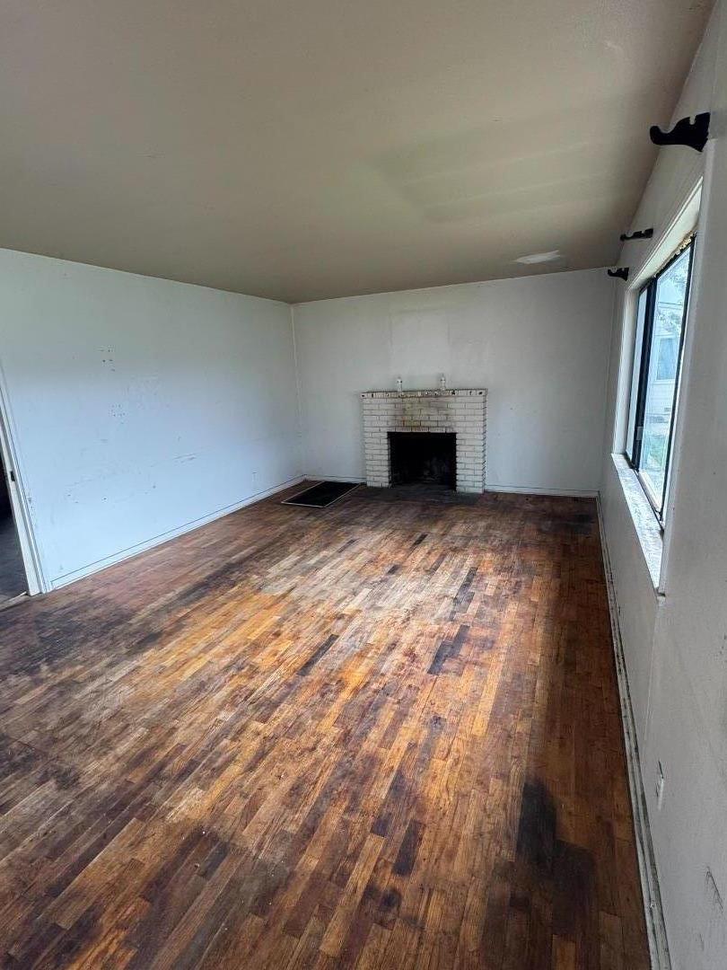 Detail Gallery Image 2 of 5 For 61 Beverly Dr, Salinas,  CA 93905 - 3 Beds | 1 Baths