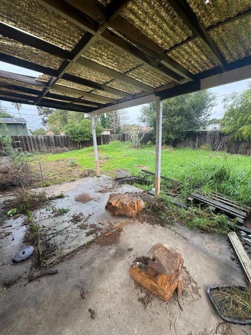 Detail Gallery Image 5 of 5 For 61 Beverly Dr, Salinas,  CA 93905 - 3 Beds | 1 Baths