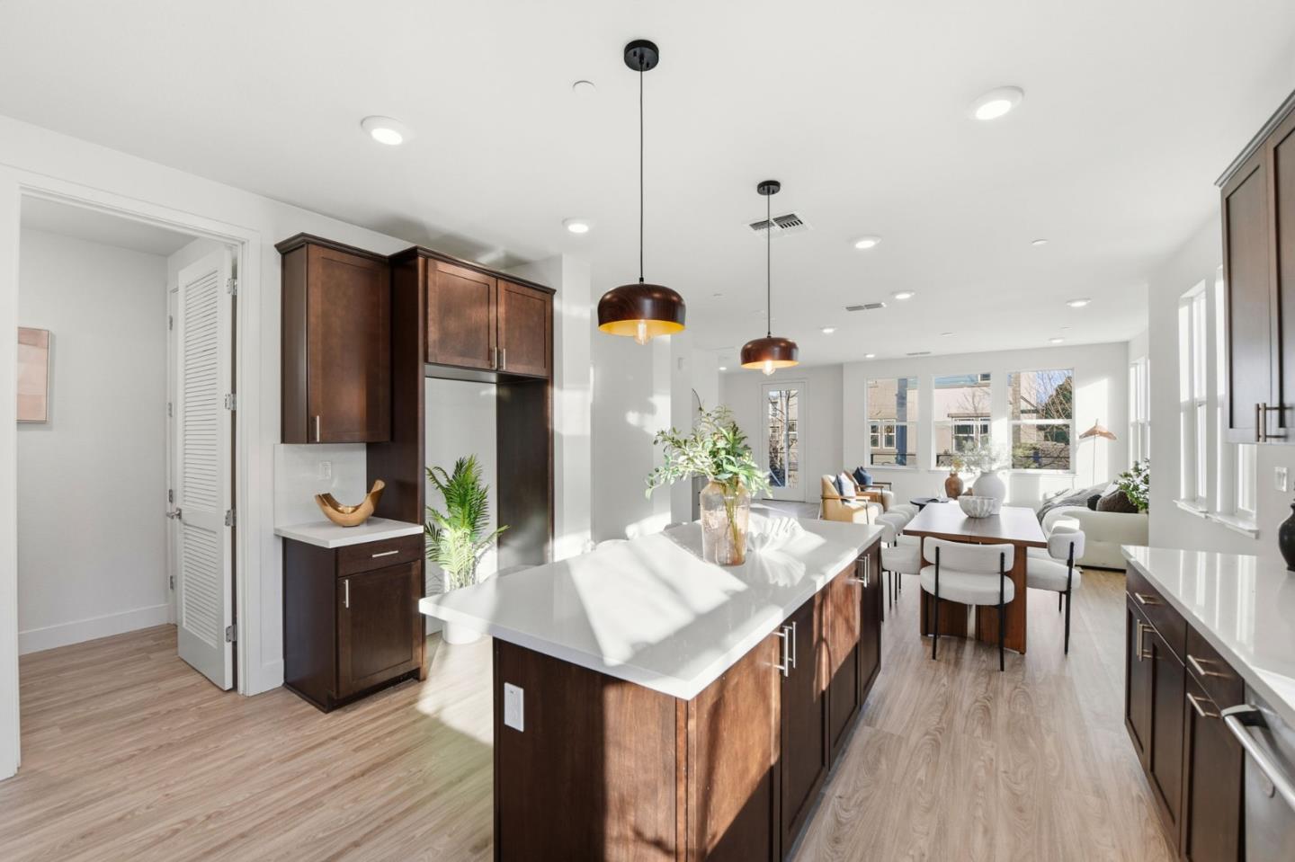 Detail Gallery Image 11 of 27 For 557 Charles Fraker Ter #1,  Sunnyvale,  CA 94085 - 4 Beds | 3/1 Baths