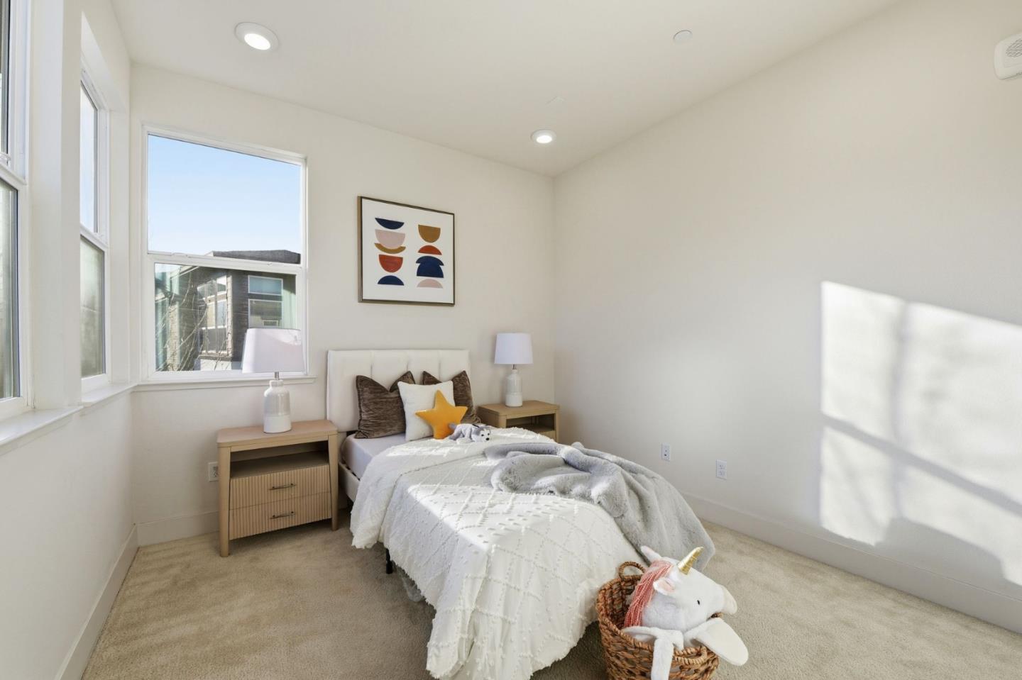 Detail Gallery Image 22 of 27 For 557 Charles Fraker Ter #1,  Sunnyvale,  CA 94085 - 4 Beds | 3/1 Baths