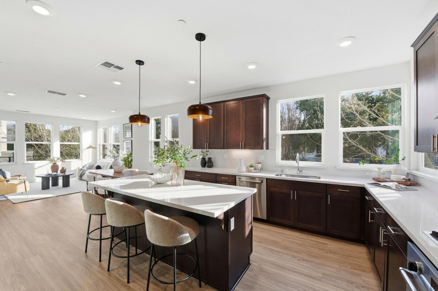 Detail Gallery Image 8 of 27 For 557 Charles Fraker Ter #1,  Sunnyvale,  CA 94085 - 4 Beds | 3/1 Baths