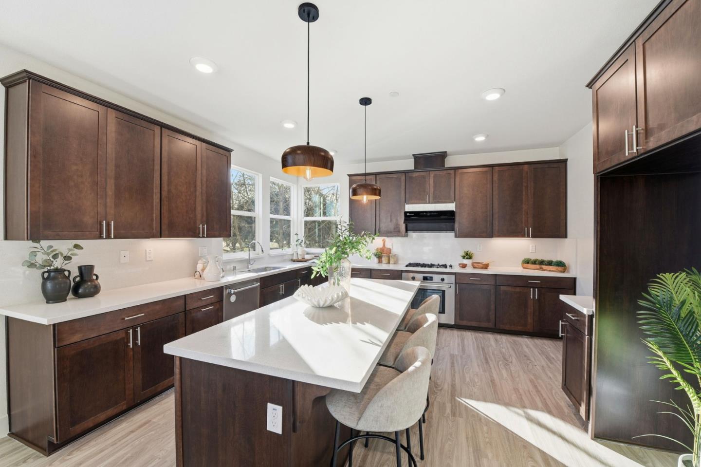 Detail Gallery Image 9 of 27 For 557 Charles Fraker Ter #1,  Sunnyvale,  CA 94085 - 4 Beds | 3/1 Baths