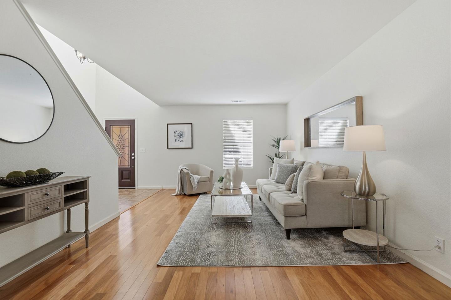 Detail Gallery Image 12 of 55 For 1341 Briarberry Ln, Gilroy,  CA 95020 - 4 Beds | 2/1 Baths