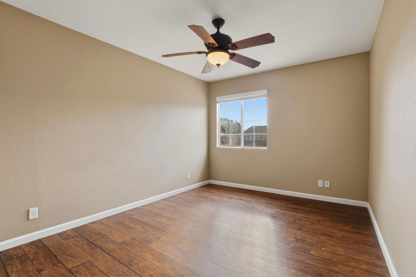 Detail Gallery Image 28 of 55 For 1341 Briarberry Ln, Gilroy,  CA 95020 - 4 Beds | 2/1 Baths