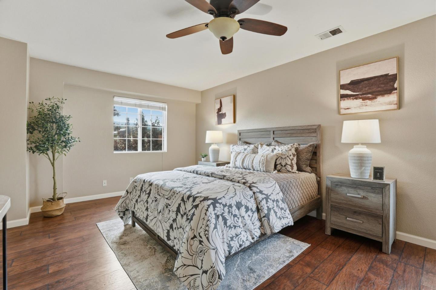 Detail Gallery Image 34 of 55 For 1341 Briarberry Ln, Gilroy,  CA 95020 - 4 Beds | 2/1 Baths