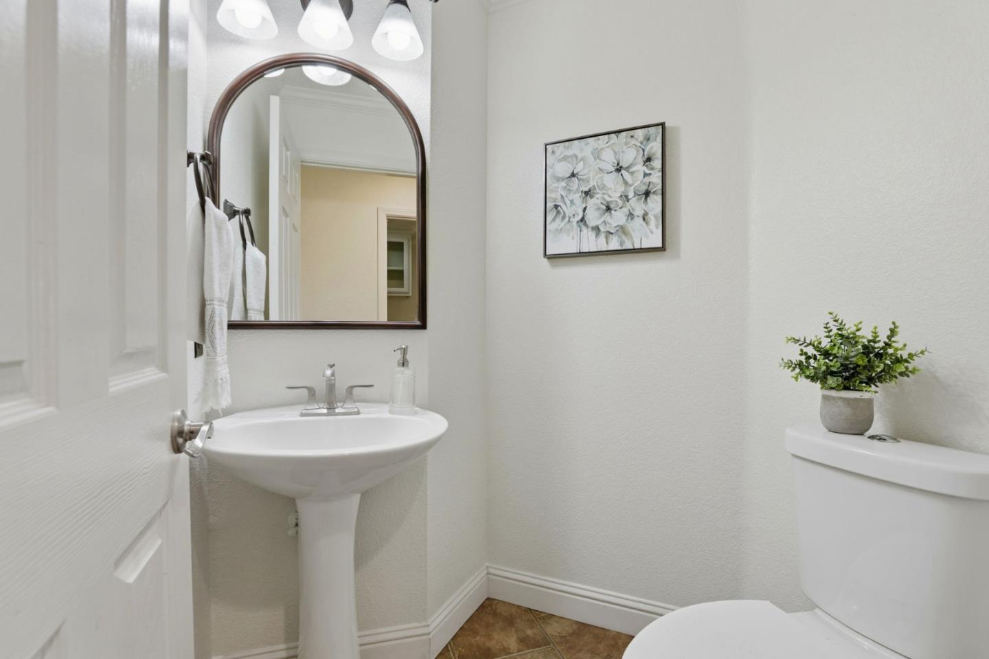 Detail Gallery Image 41 of 55 For 1341 Briarberry Ln, Gilroy,  CA 95020 - 4 Beds | 2/1 Baths