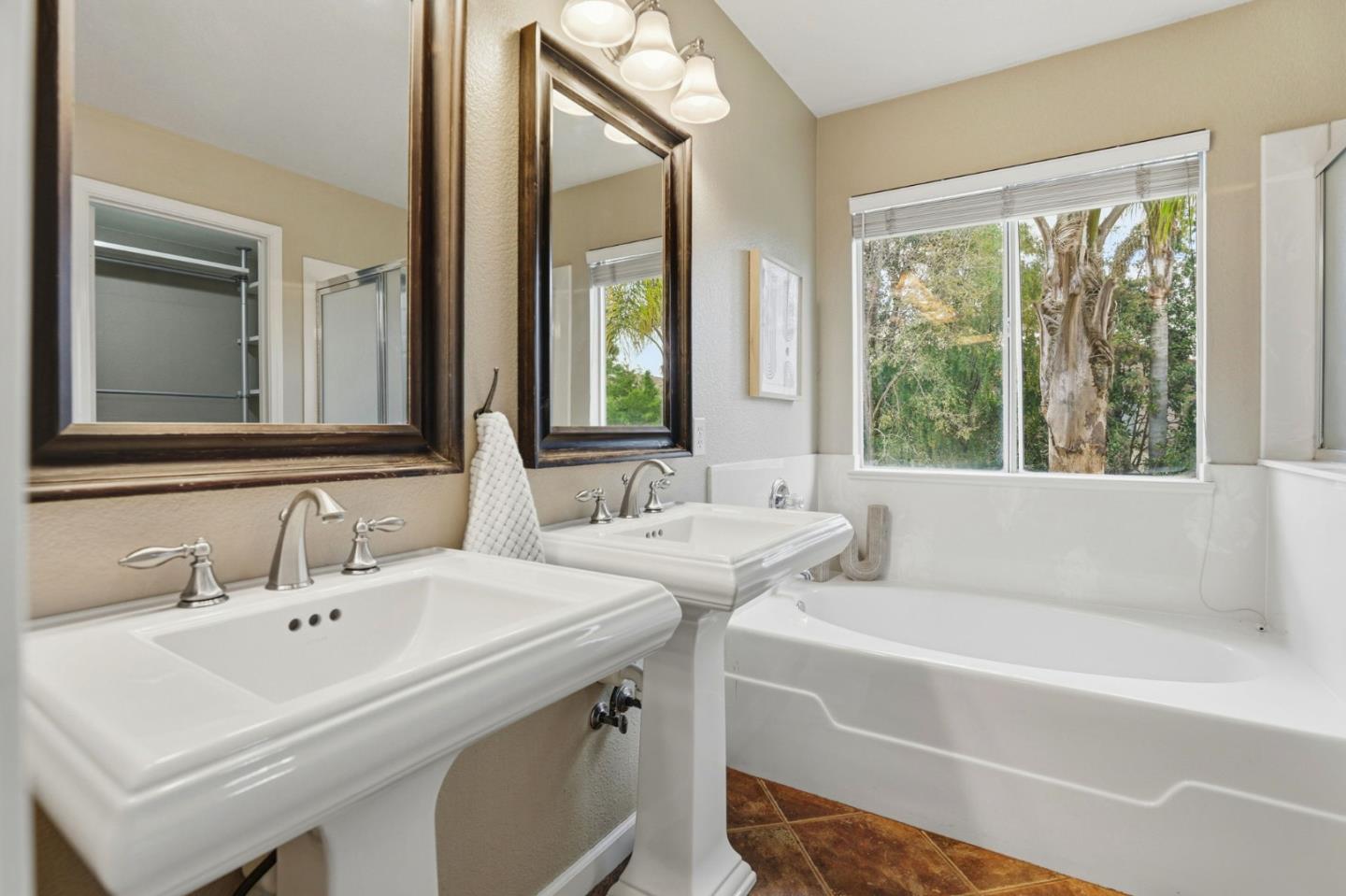 Detail Gallery Image 43 of 55 For 1341 Briarberry Ln, Gilroy,  CA 95020 - 4 Beds | 2/1 Baths