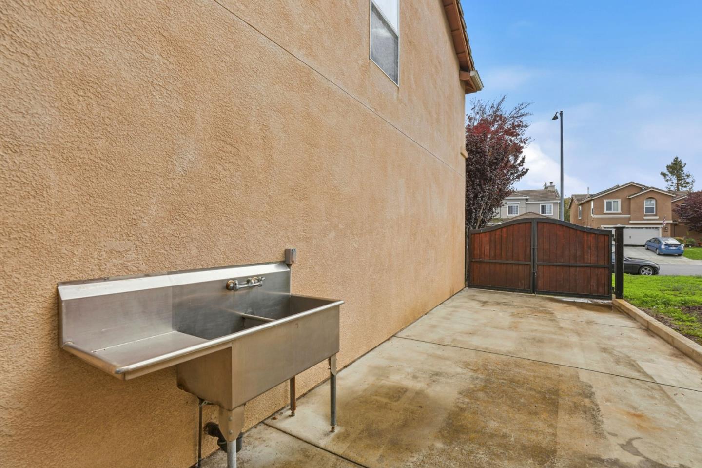 Detail Gallery Image 53 of 55 For 1341 Briarberry Ln, Gilroy,  CA 95020 - 4 Beds | 2/1 Baths