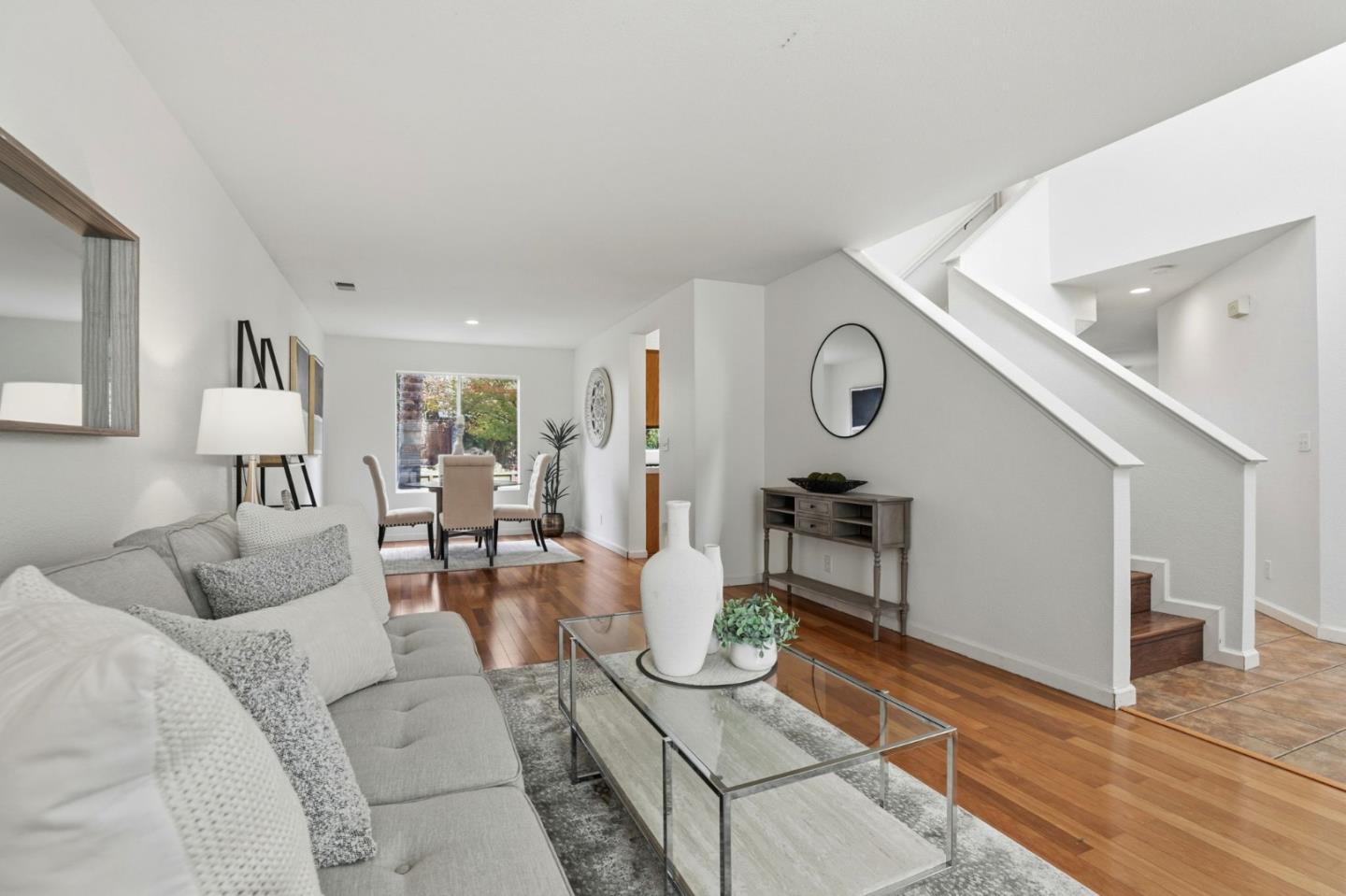 Detail Gallery Image 9 of 55 For 1341 Briarberry Ln, Gilroy,  CA 95020 - 4 Beds | 2/1 Baths