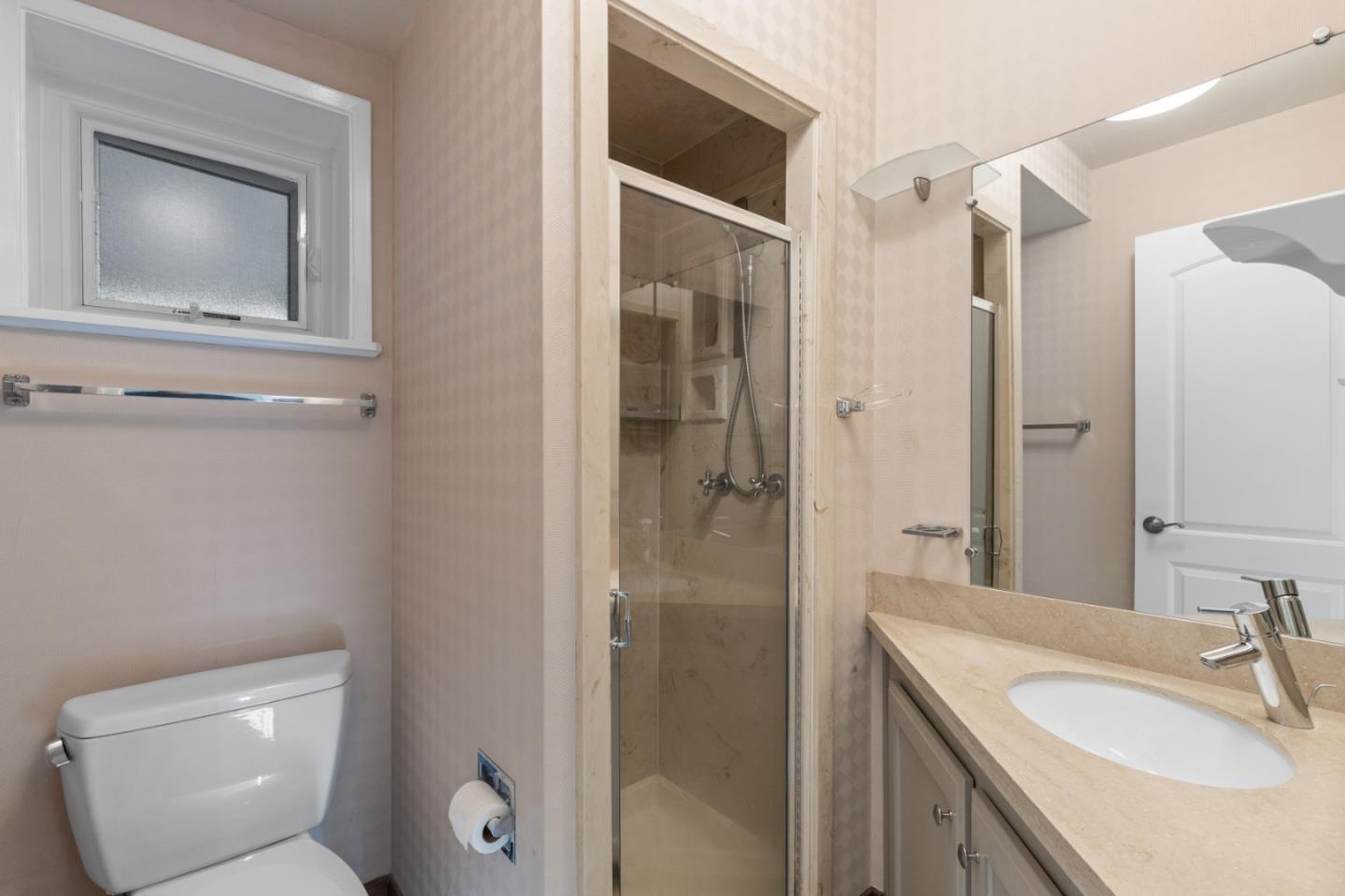 Detail Gallery Image 20 of 27 For 1020 Everglades Dr, Pacifica,  CA 94044 - 4 Beds | 3 Baths