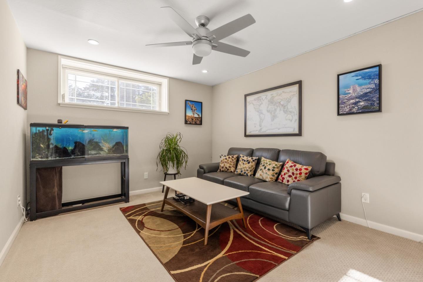 Detail Gallery Image 21 of 27 For 1020 Everglades Dr, Pacifica,  CA 94044 - 4 Beds | 3 Baths