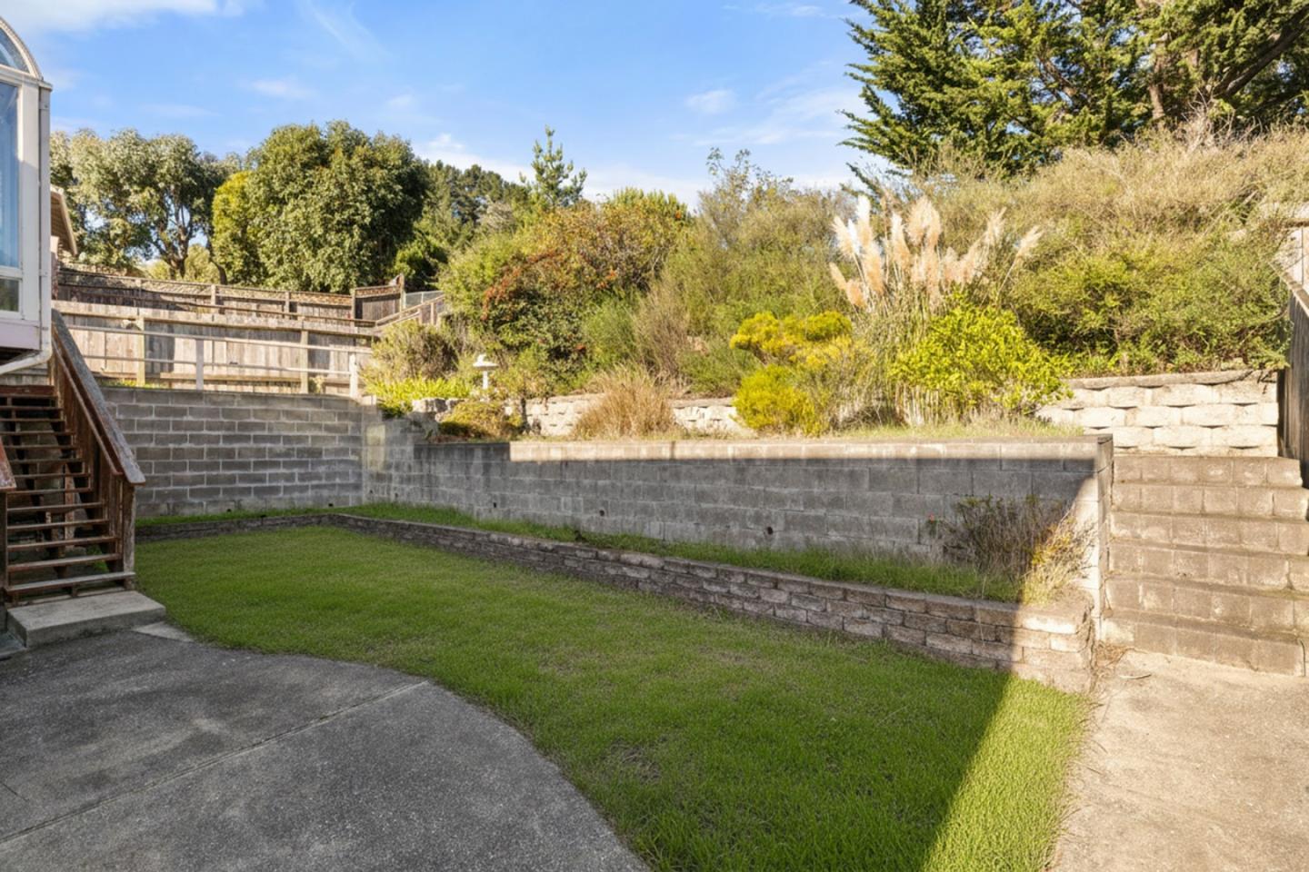 Detail Gallery Image 22 of 27 For 1020 Everglades Dr, Pacifica,  CA 94044 - 4 Beds | 3 Baths