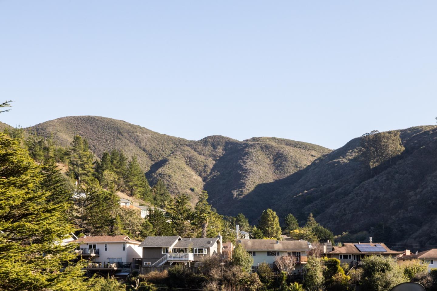 Detail Gallery Image 24 of 27 For 1020 Everglades Dr, Pacifica,  CA 94044 - 4 Beds | 3 Baths
