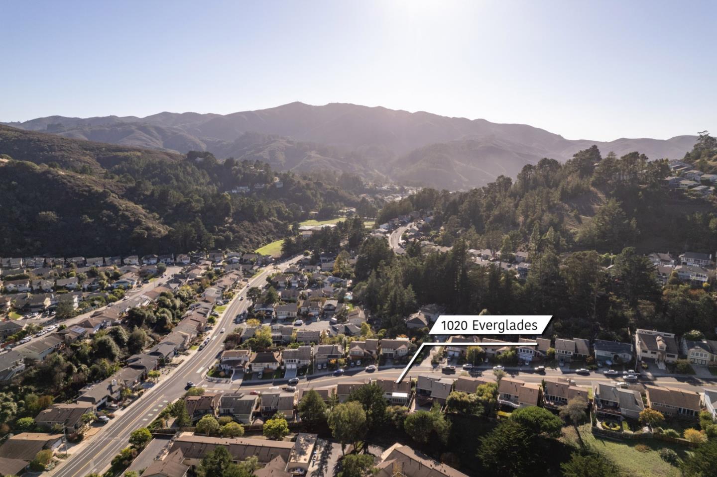 Detail Gallery Image 26 of 27 For 1020 Everglades Dr, Pacifica,  CA 94044 - 4 Beds | 3 Baths