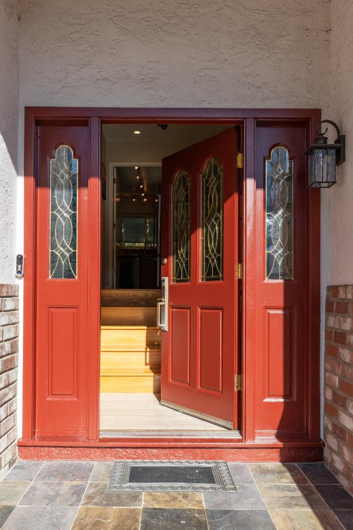 Detail Gallery Image 3 of 27 For 1020 Everglades Dr, Pacifica,  CA 94044 - 4 Beds | 3 Baths