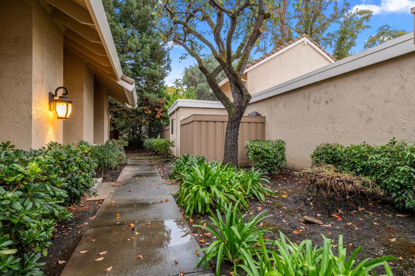 Detail Gallery Image 28 of 38 For 30 Northcreek Pl, Walnut Creek,  CA 94598 - 2 Beds | 2 Baths