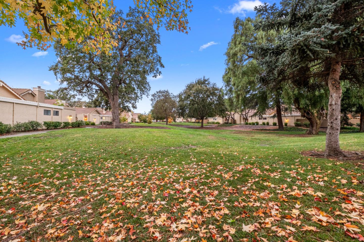 Detail Gallery Image 33 of 38 For 30 Northcreek Pl, Walnut Creek,  CA 94598 - 2 Beds | 2 Baths