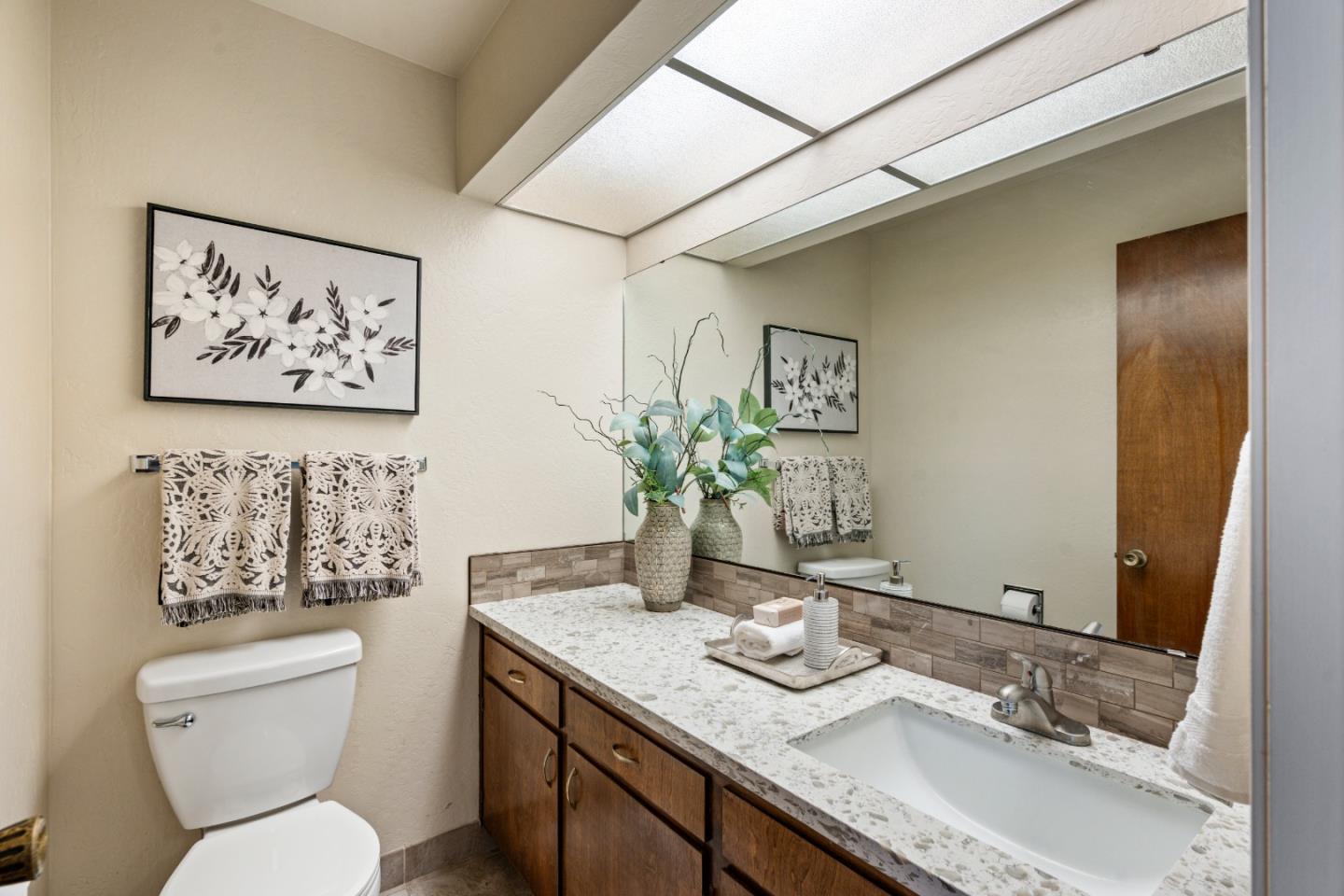 Detail Gallery Image 19 of 35 For 30 Donnas Ln, Hollister,  CA 95023 - 2 Beds | 2/1 Baths