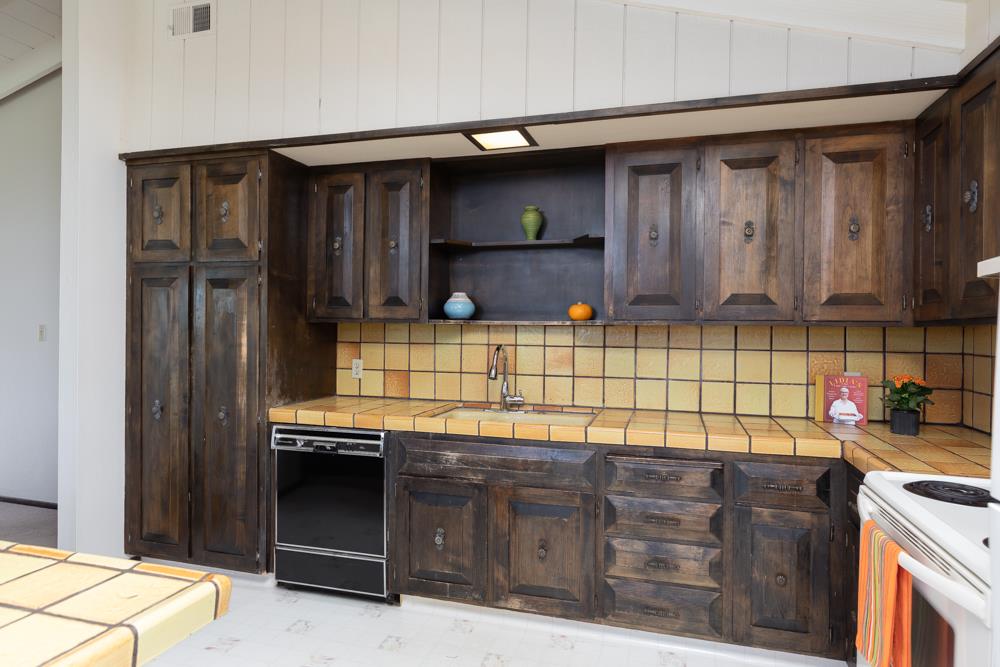 Detail Gallery Image 15 of 28 For 229 Alamo Ave, Santa Cruz,  CA 95060 - 2 Beds | 2 Baths