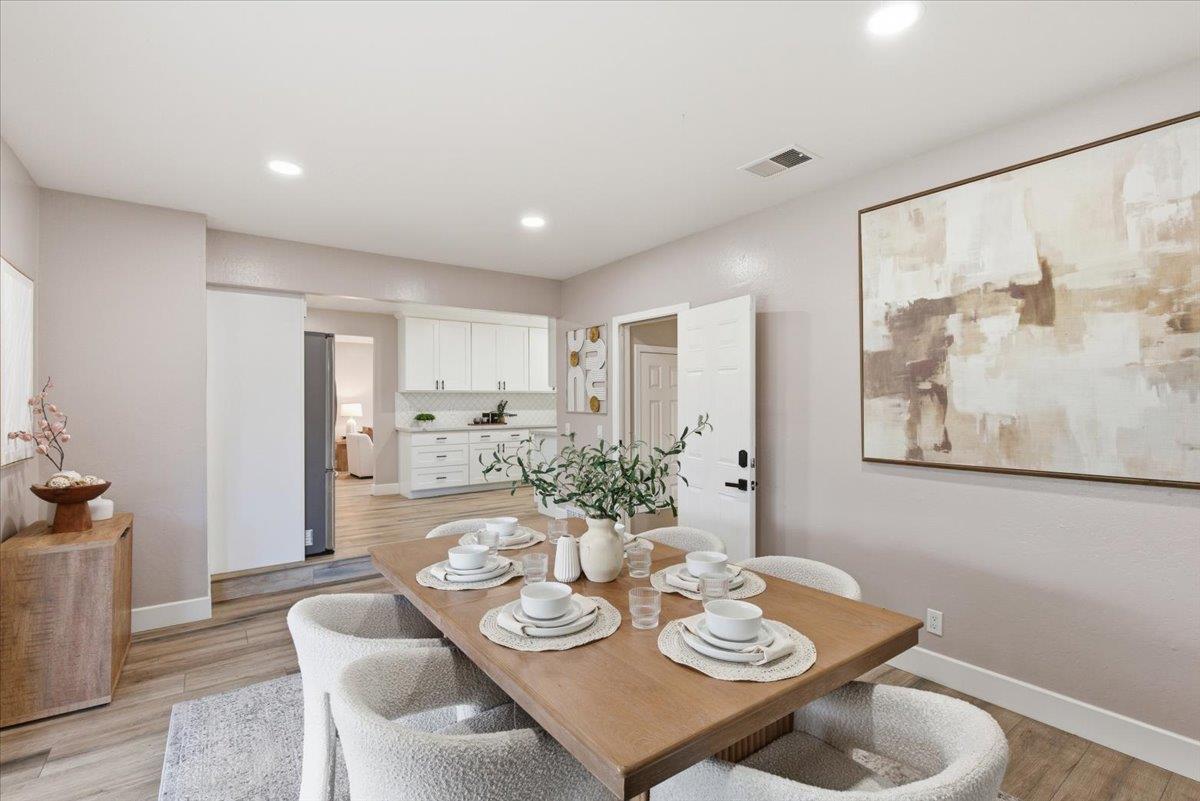 Detail Gallery Image 12 of 31 For 1542 Chabot Way, San Jose,  CA 95122 - 4 Beds | 2 Baths