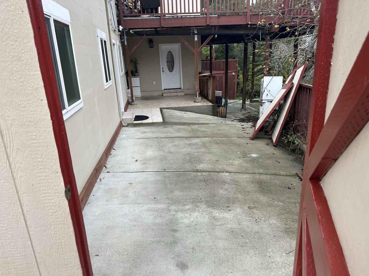 Detail Gallery Image 21 of 29 For 25 via Delizia, Hillsborough,  CA 94010 - 1 Beds | 1 Baths