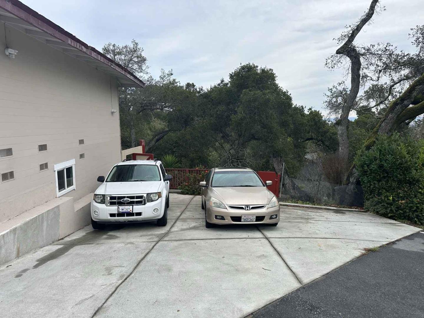 Detail Gallery Image 25 of 29 For 25 via Delizia, Hillsborough,  CA 94010 - 1 Beds | 1 Baths