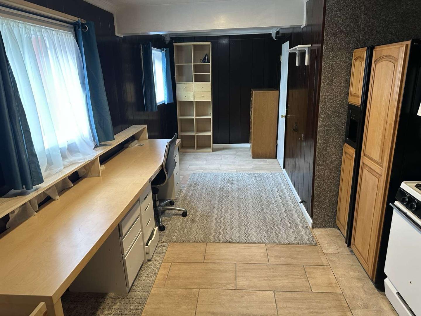 Detail Gallery Image 5 of 29 For 25 via Delizia, Hillsborough,  CA 94010 - 1 Beds | 1 Baths