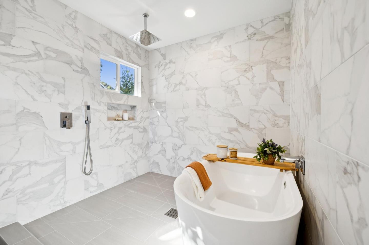 Detail Gallery Image 17 of 30 For 1318 Sierra St, Redwood City,  CA 94061 - 3 Beds | 3/1 Baths