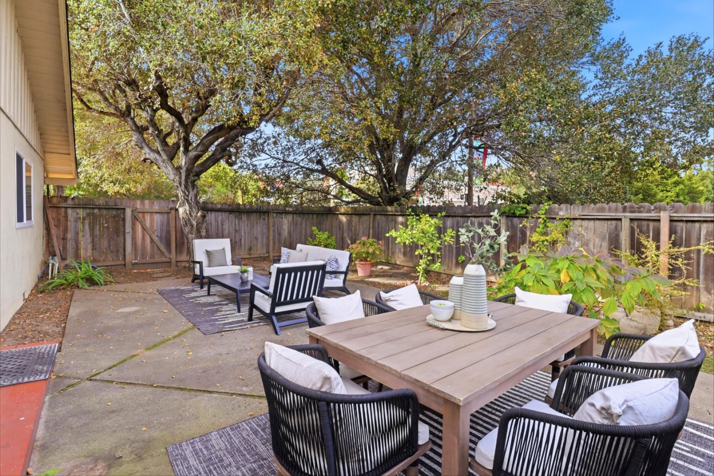 Detail Gallery Image 36 of 36 For 1001 Maywood Dr, Belmont,  CA 94002 - 2 Beds | 2 Baths