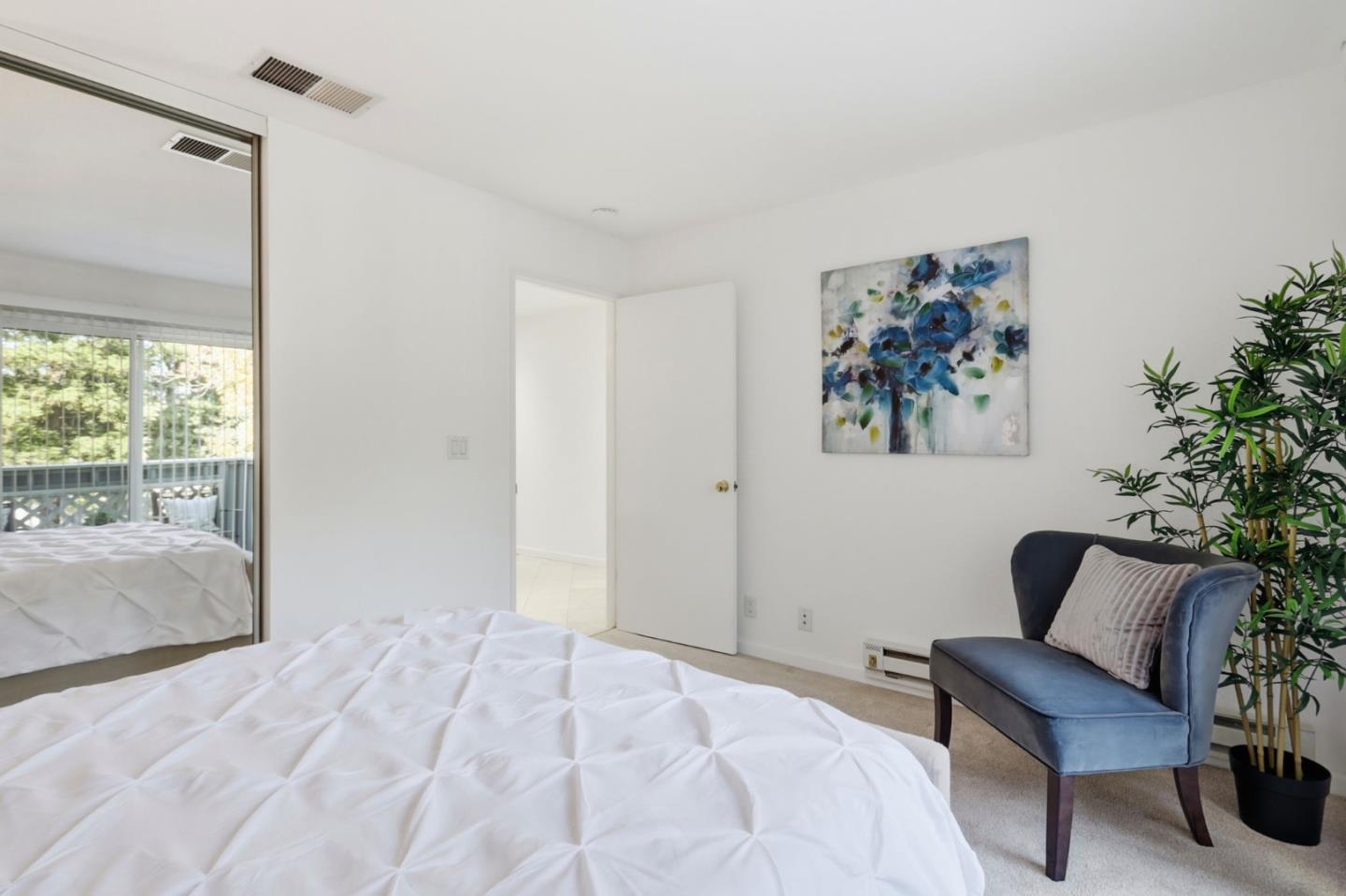 Detail Gallery Image 15 of 26 For 1494 Four Oaks Cir, San Jose,  CA 95131 - 1 Beds | 1 Baths