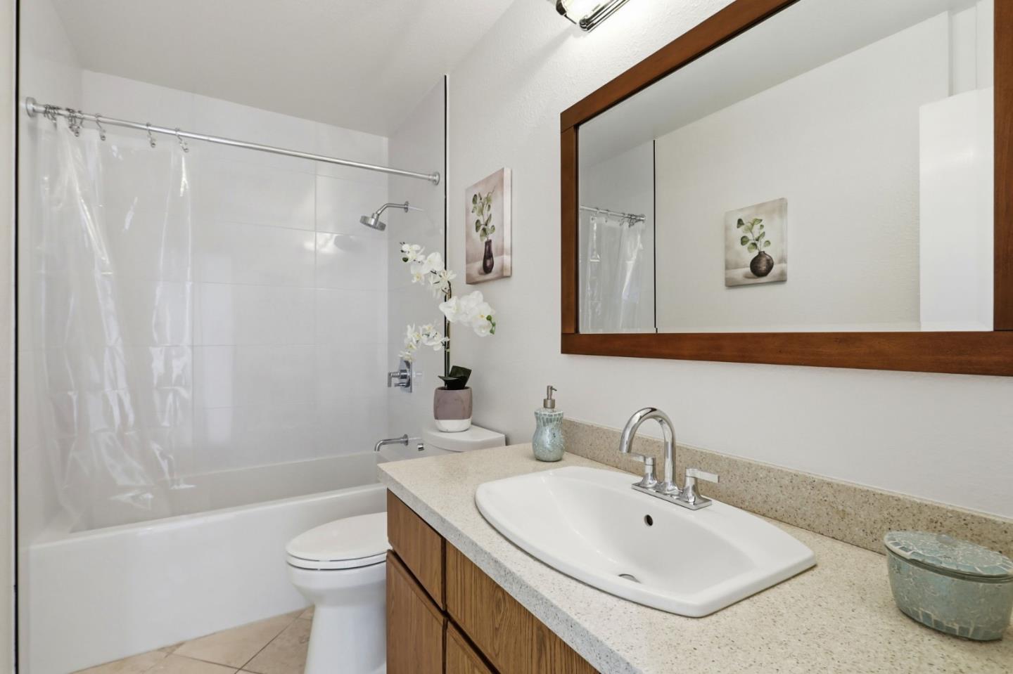 Detail Gallery Image 17 of 26 For 1494 Four Oaks Cir, San Jose,  CA 95131 - 1 Beds | 1 Baths