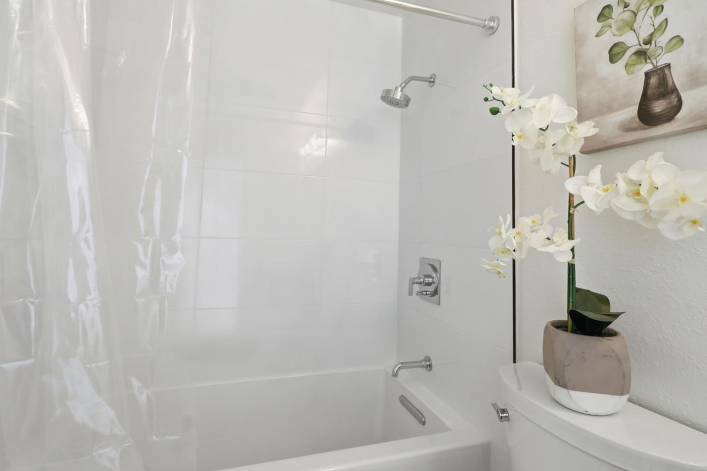 Detail Gallery Image 18 of 26 For 1494 Four Oaks Cir, San Jose,  CA 95131 - 1 Beds | 1 Baths