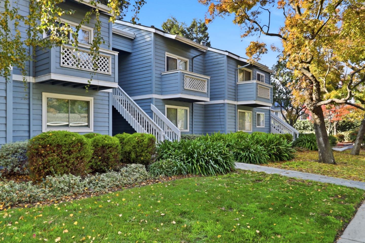 Detail Gallery Image 2 of 26 For 1494 Four Oaks Cir, San Jose,  CA 95131 - 1 Beds | 1 Baths