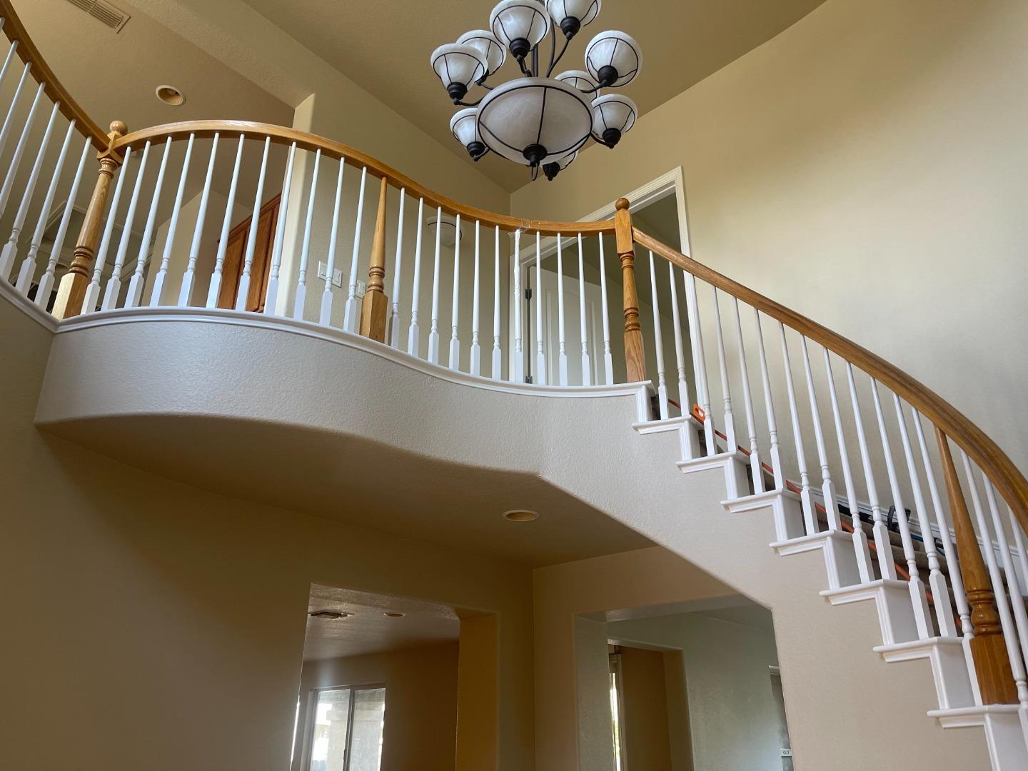 Detail Gallery Image 3 of 13 For 8747 Gessnger Dr, Elk Grove,  CA 95624 - 4 Beds | 3 Baths