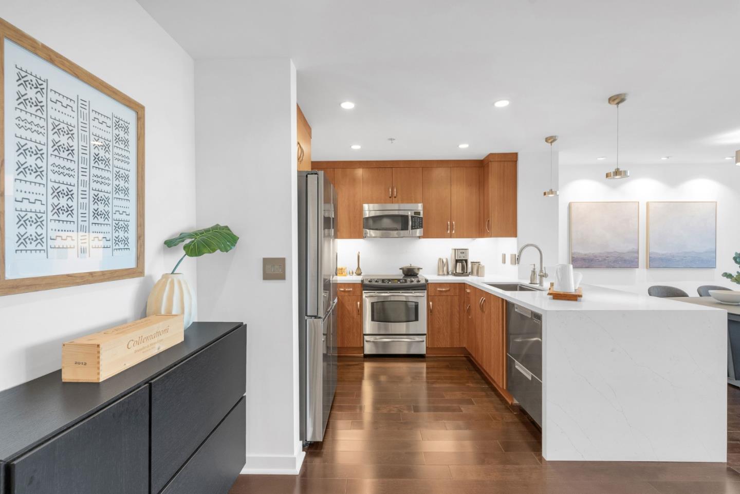 Detail Gallery Image 6 of 34 For 38 N Almaden Blvd #1413,  San Jose,  CA 95110 - 1 Beds | 1 Baths