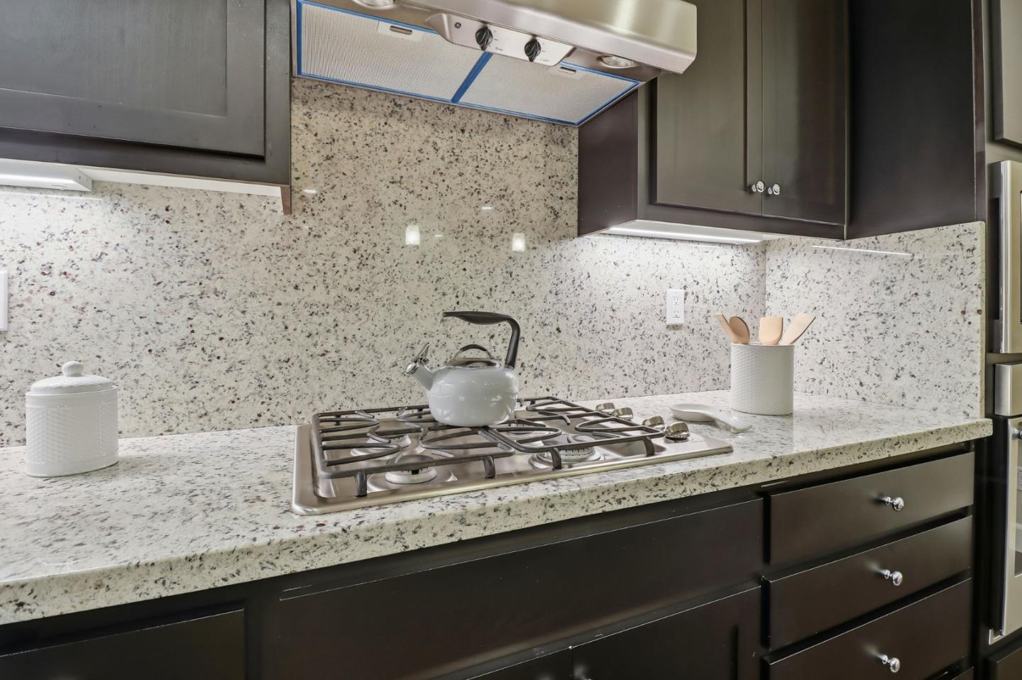 Detail Gallery Image 9 of 35 For 338 Santa Diana Ter, Sunnyvale,  CA 94085 - 4 Beds | 3/1 Baths