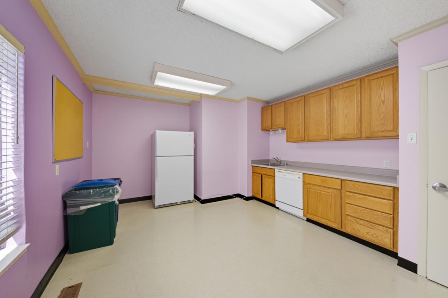 Detail Gallery Image 55 of 63 For 1021 S El Camino Real, San Mateo,  CA 94402 - – Beds | – Baths