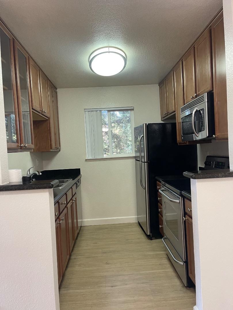 Detail Gallery Image 9 of 11 For 764 Teatree Ct, San Jose,  CA 95128 - 1 Beds | 1 Baths